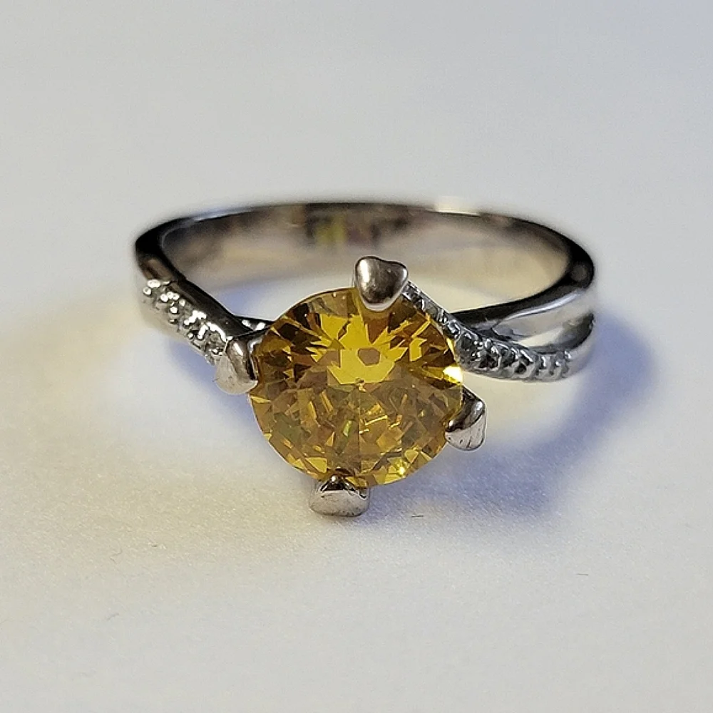 China GR Yellow Gemstone Fasion Rin